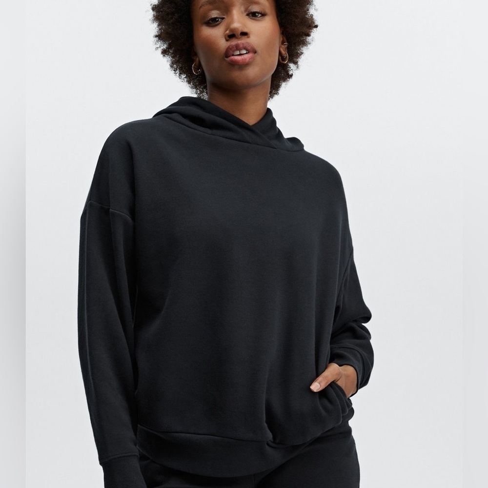 Fabletics Eco Go-To Pocket Hoodie Black, size S